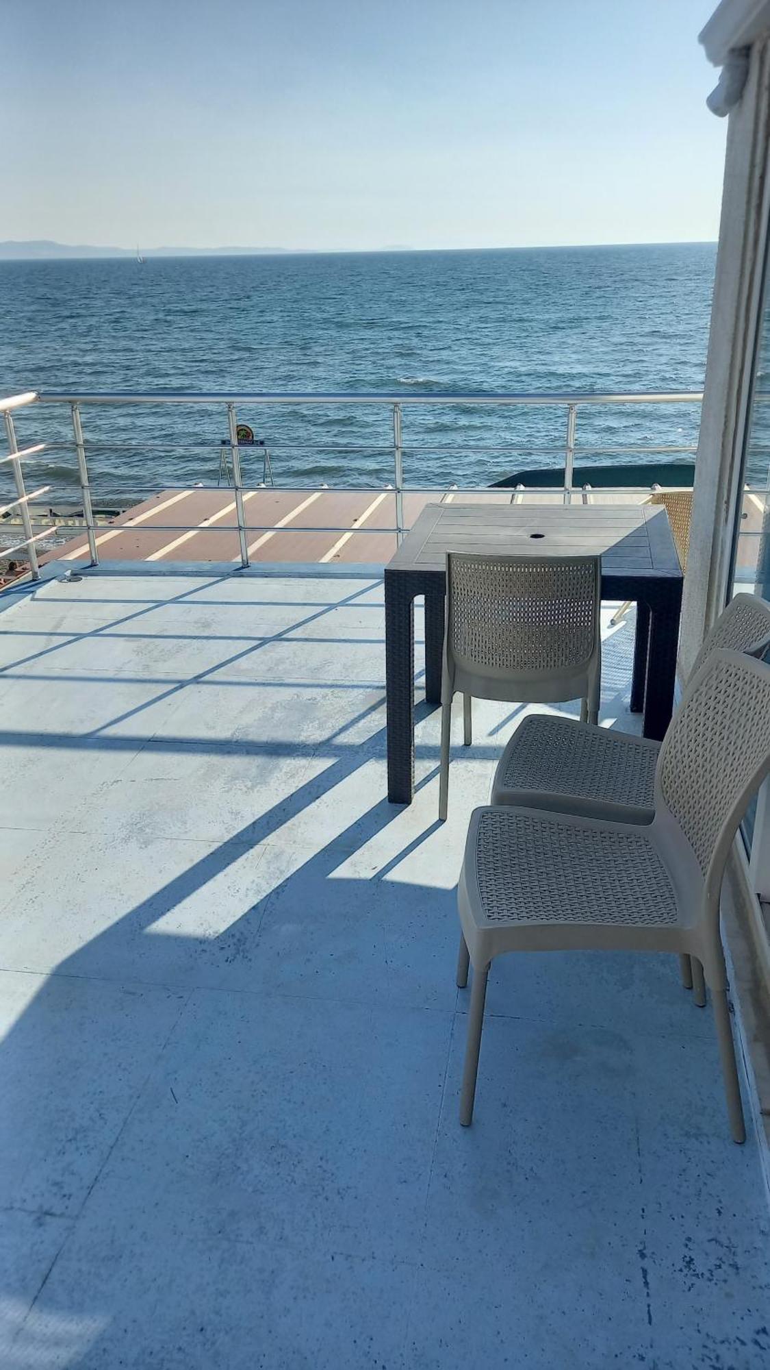 אדרמיט Paradise Hotel Akcay מראה חיצוני תמונה