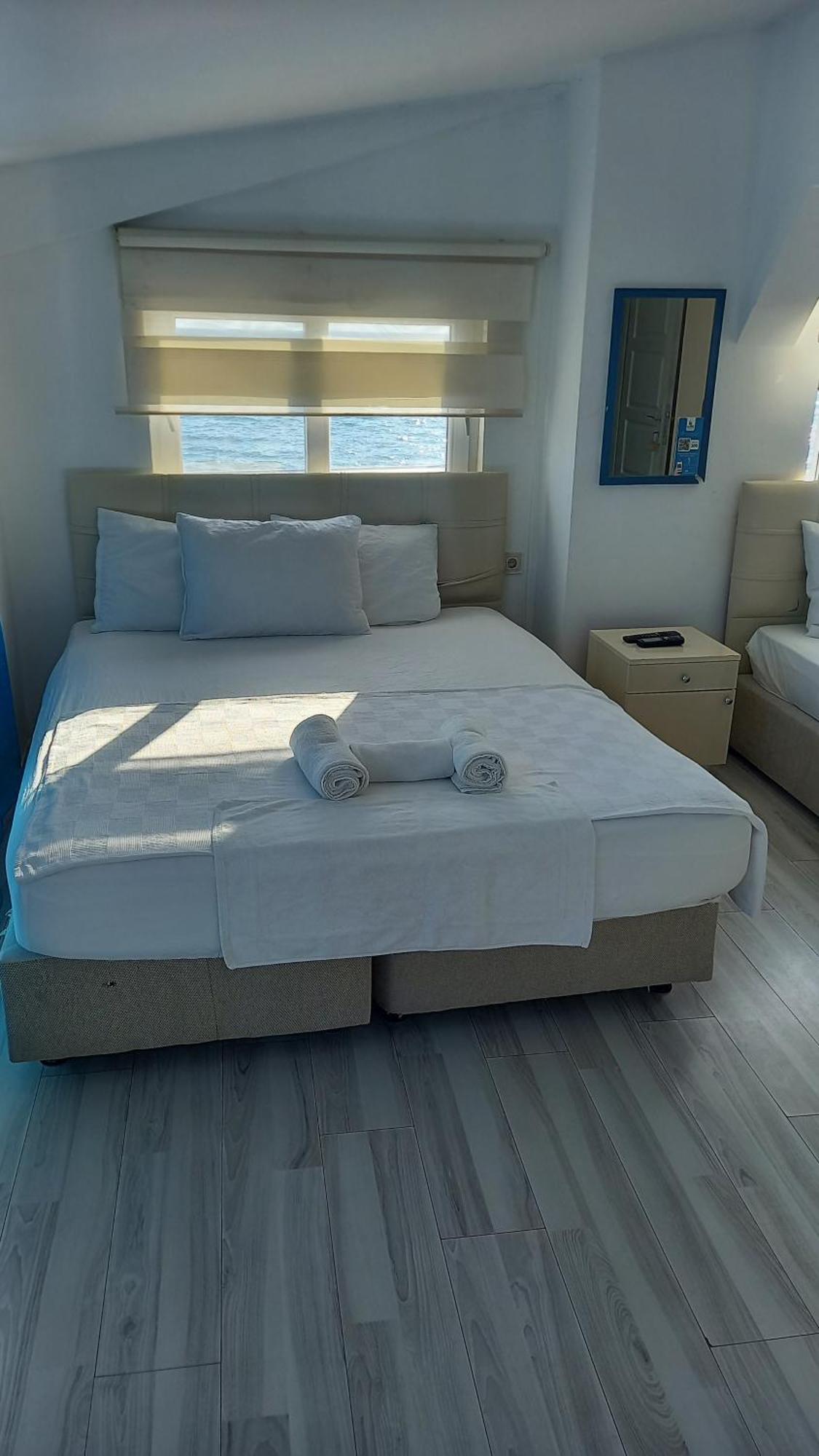 אדרמיט Paradise Hotel Akcay מראה חיצוני תמונה