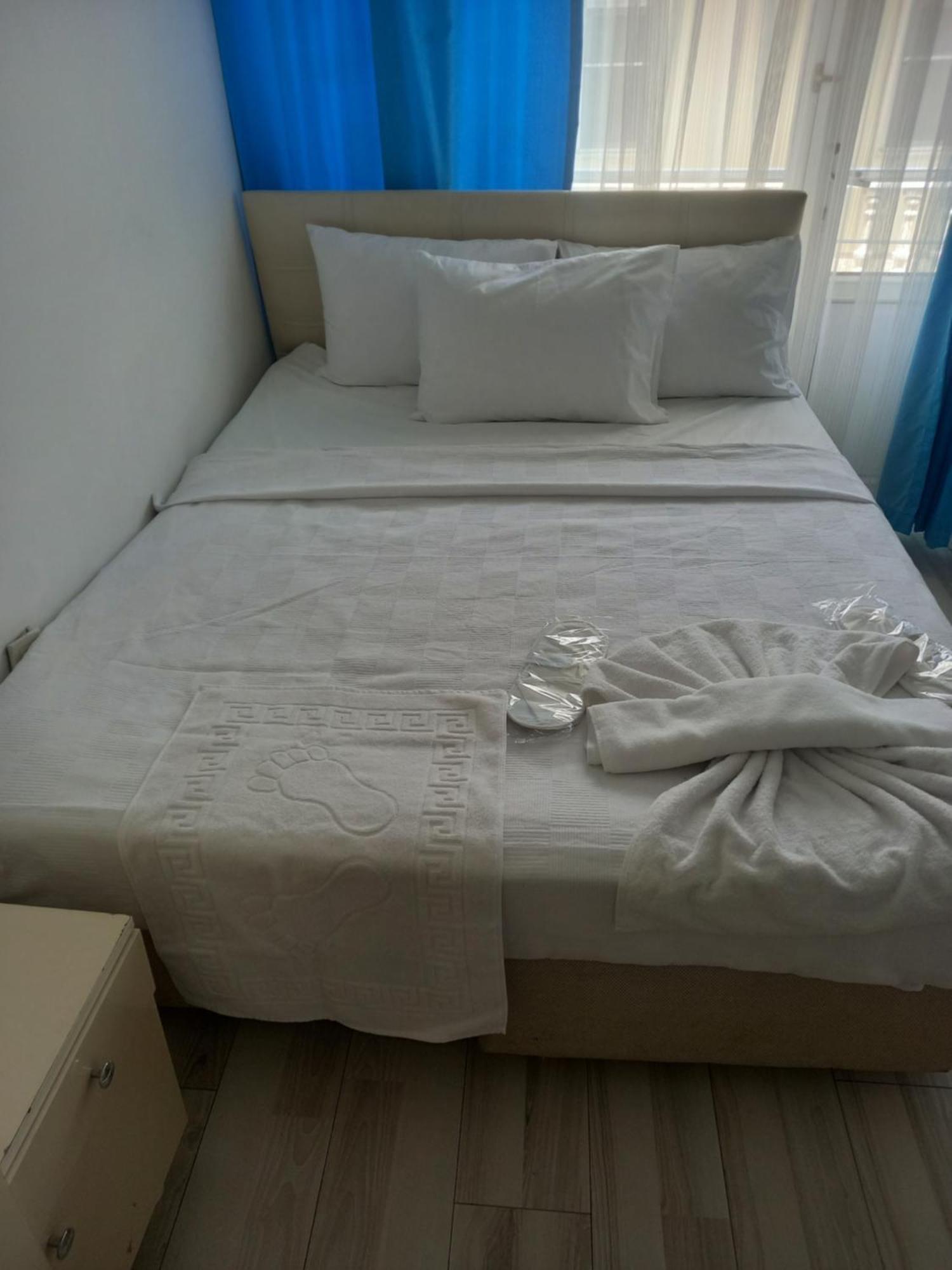 אדרמיט Paradise Hotel Akcay מראה חיצוני תמונה