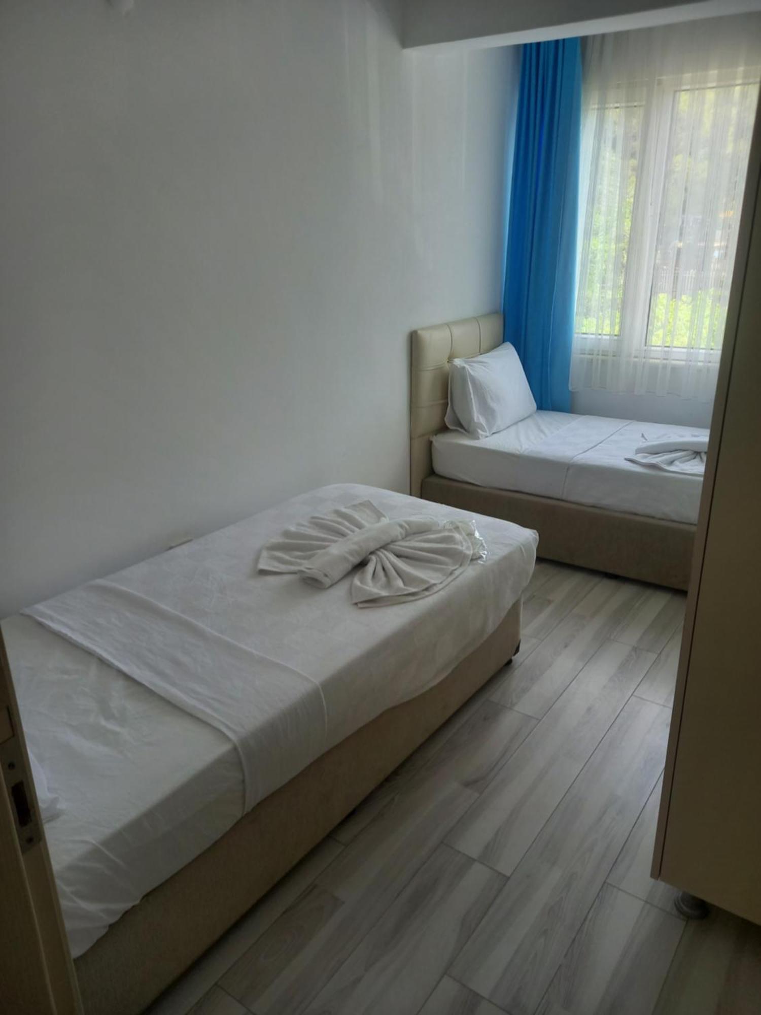 אדרמיט Paradise Hotel Akcay מראה חיצוני תמונה