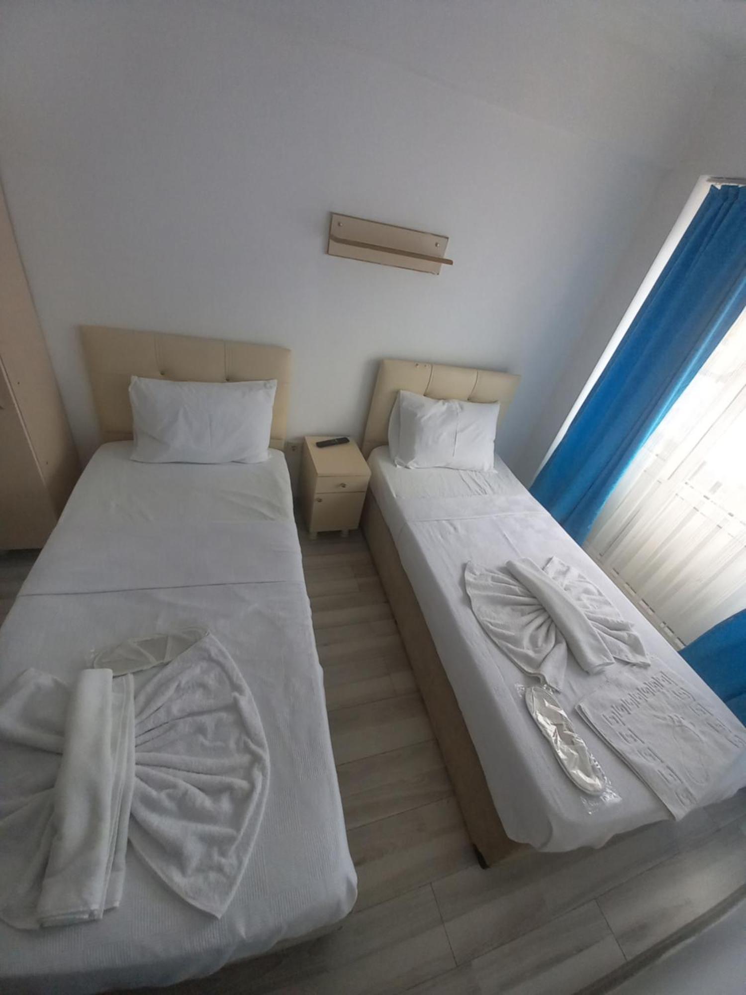 אדרמיט Paradise Hotel Akcay מראה חיצוני תמונה