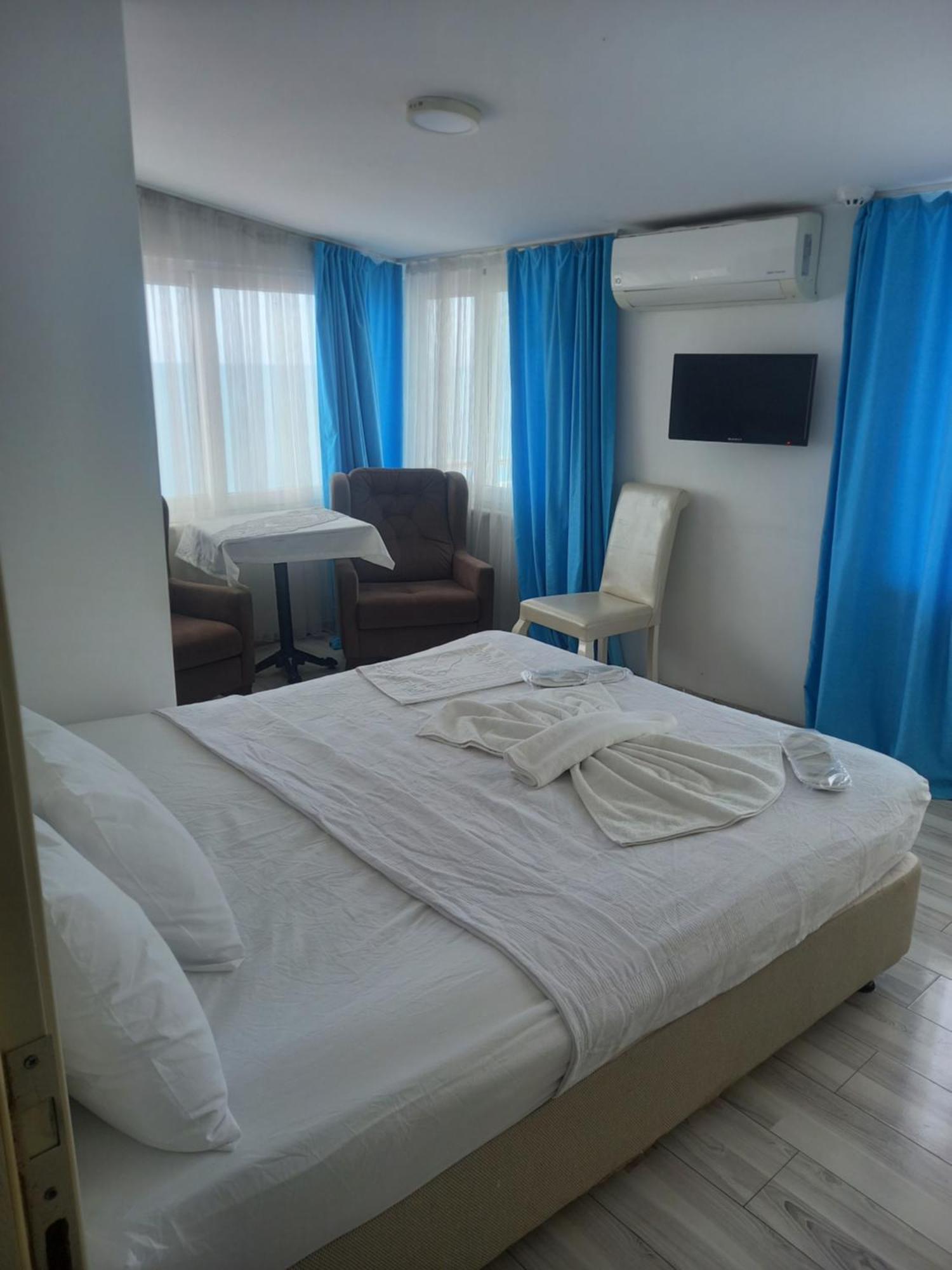 אדרמיט Paradise Hotel Akcay מראה חיצוני תמונה