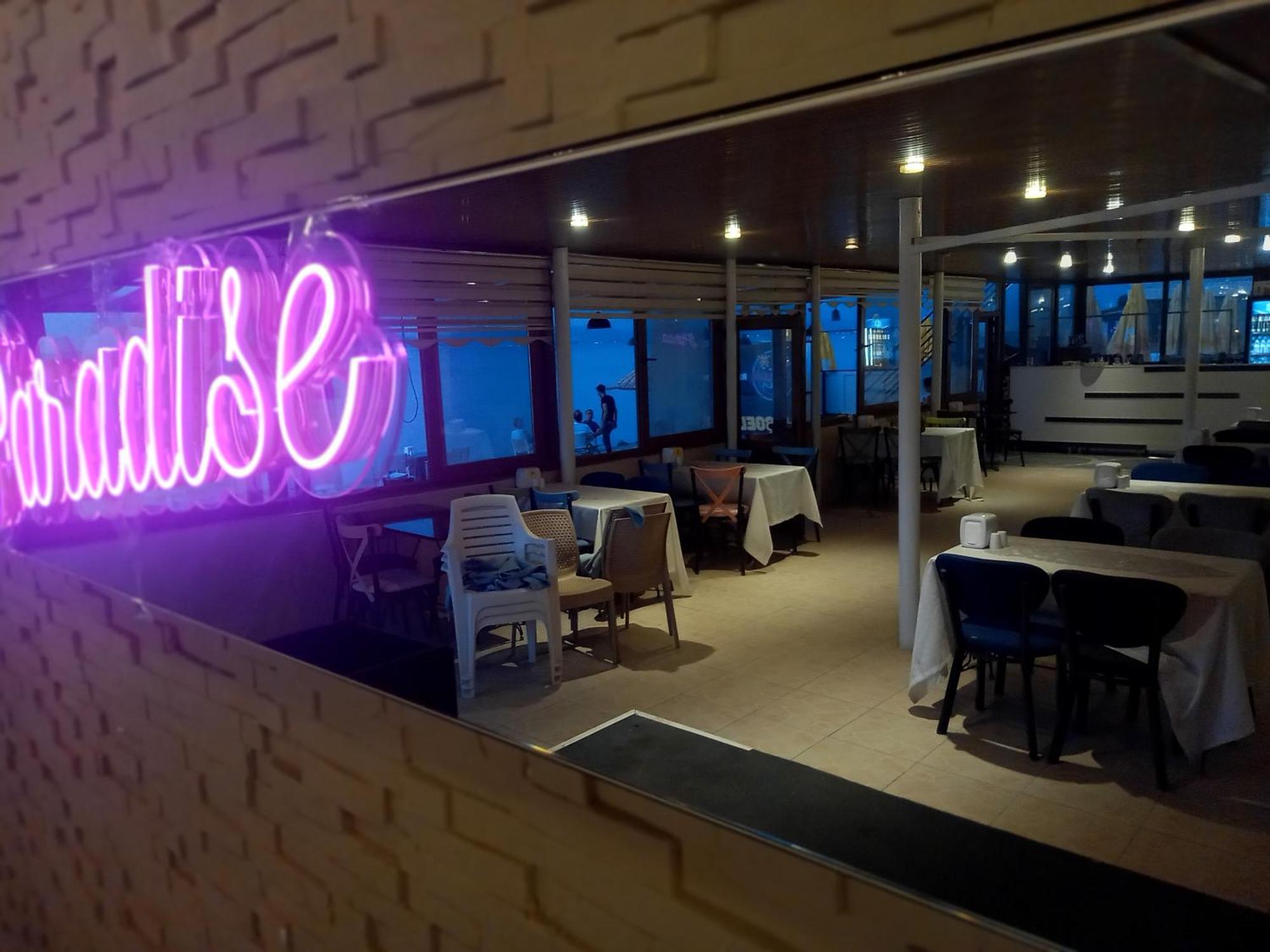 אדרמיט Paradise Hotel Akcay מראה חיצוני תמונה