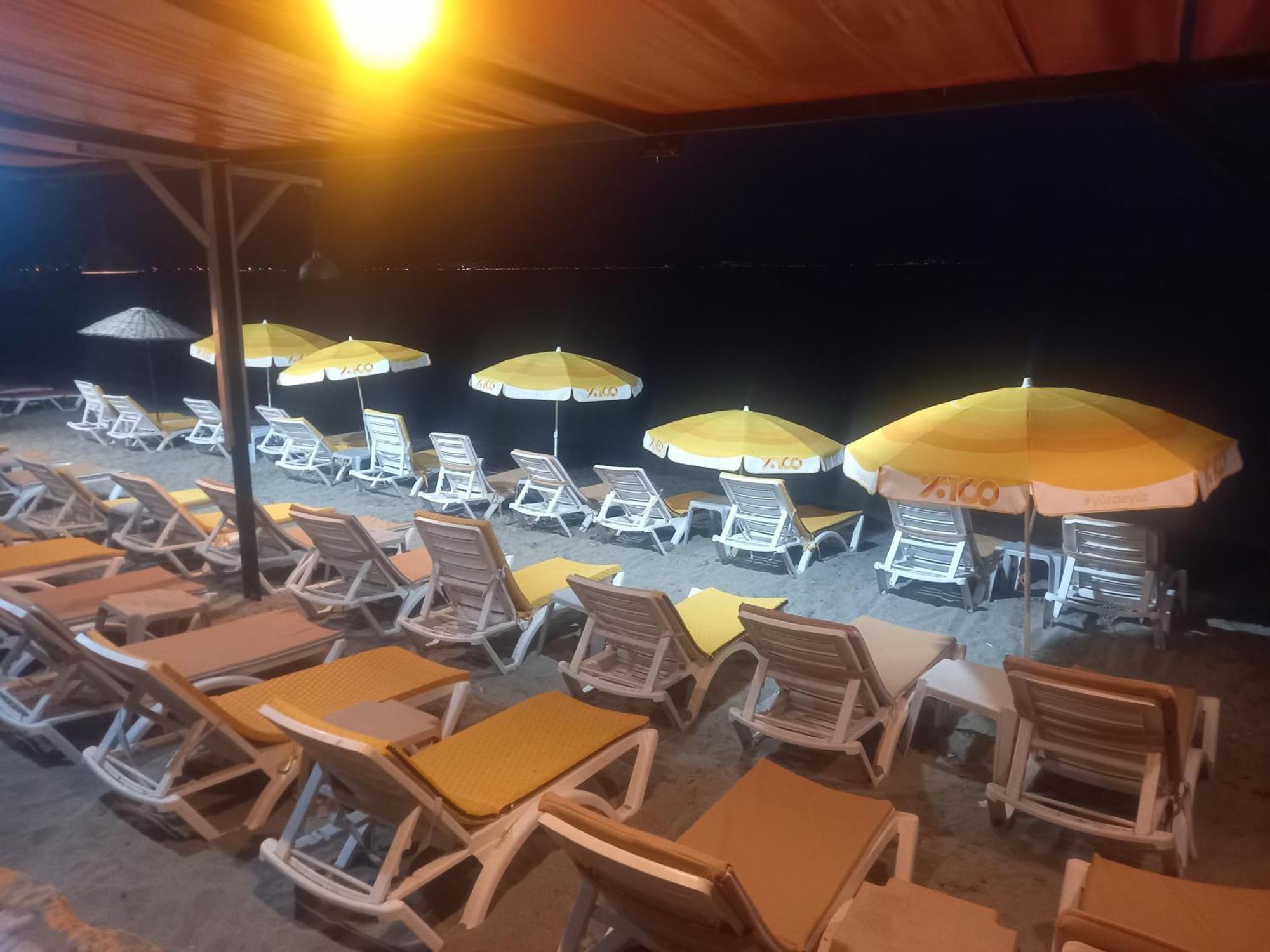 אדרמיט Paradise Hotel Akcay מראה חיצוני תמונה