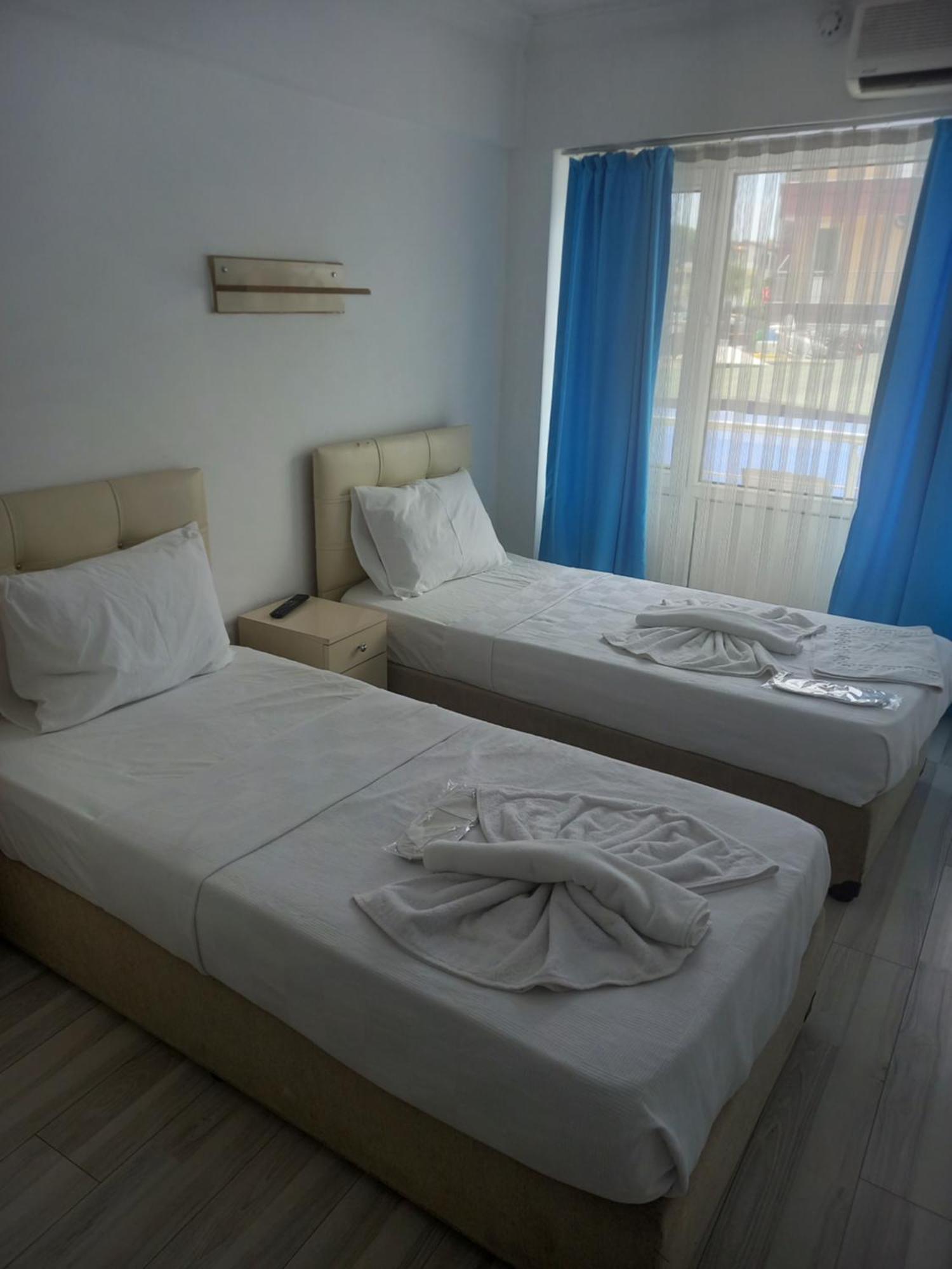 אדרמיט Paradise Hotel Akcay מראה חיצוני תמונה