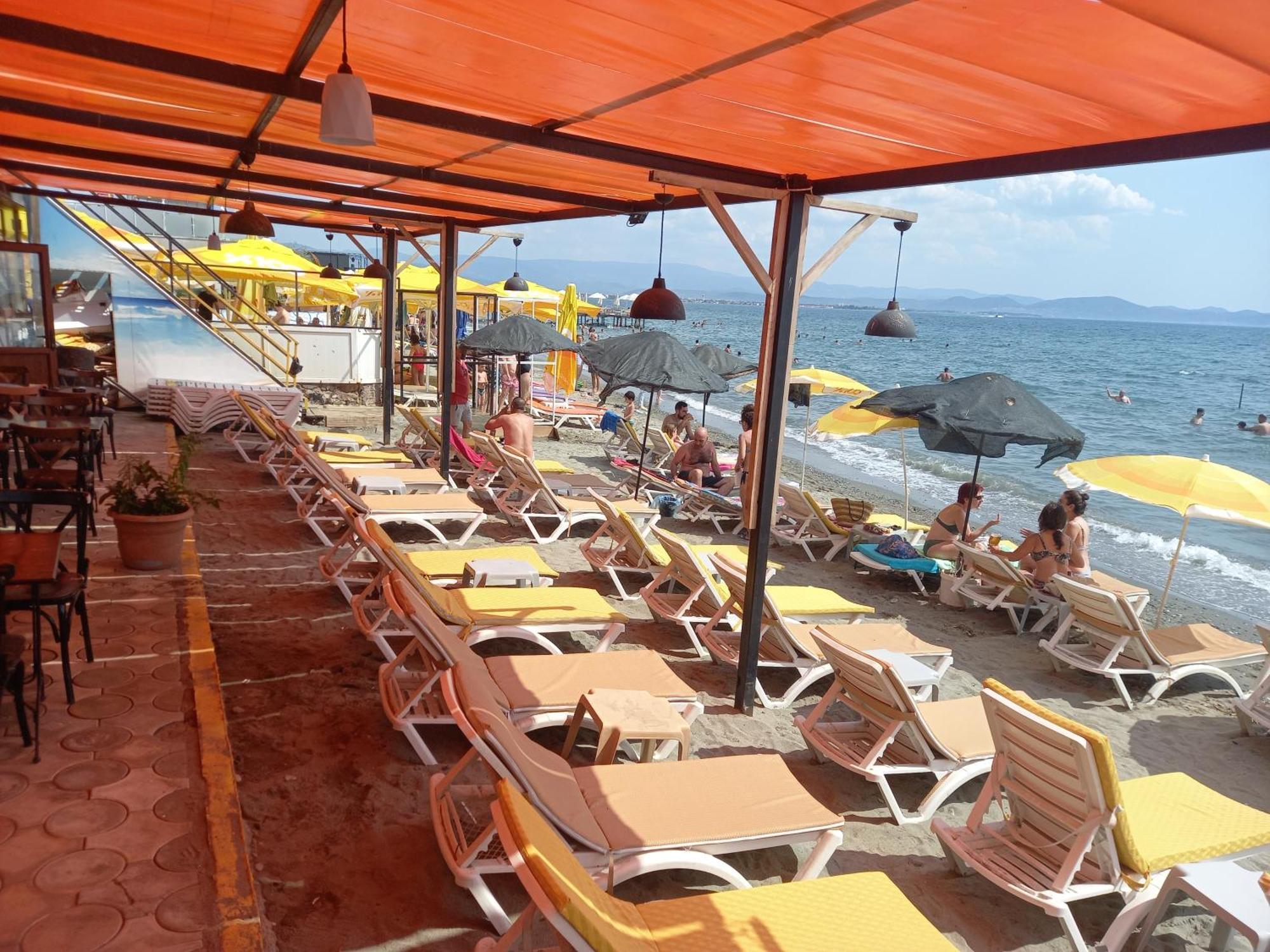אדרמיט Paradise Hotel Akcay מראה חיצוני תמונה