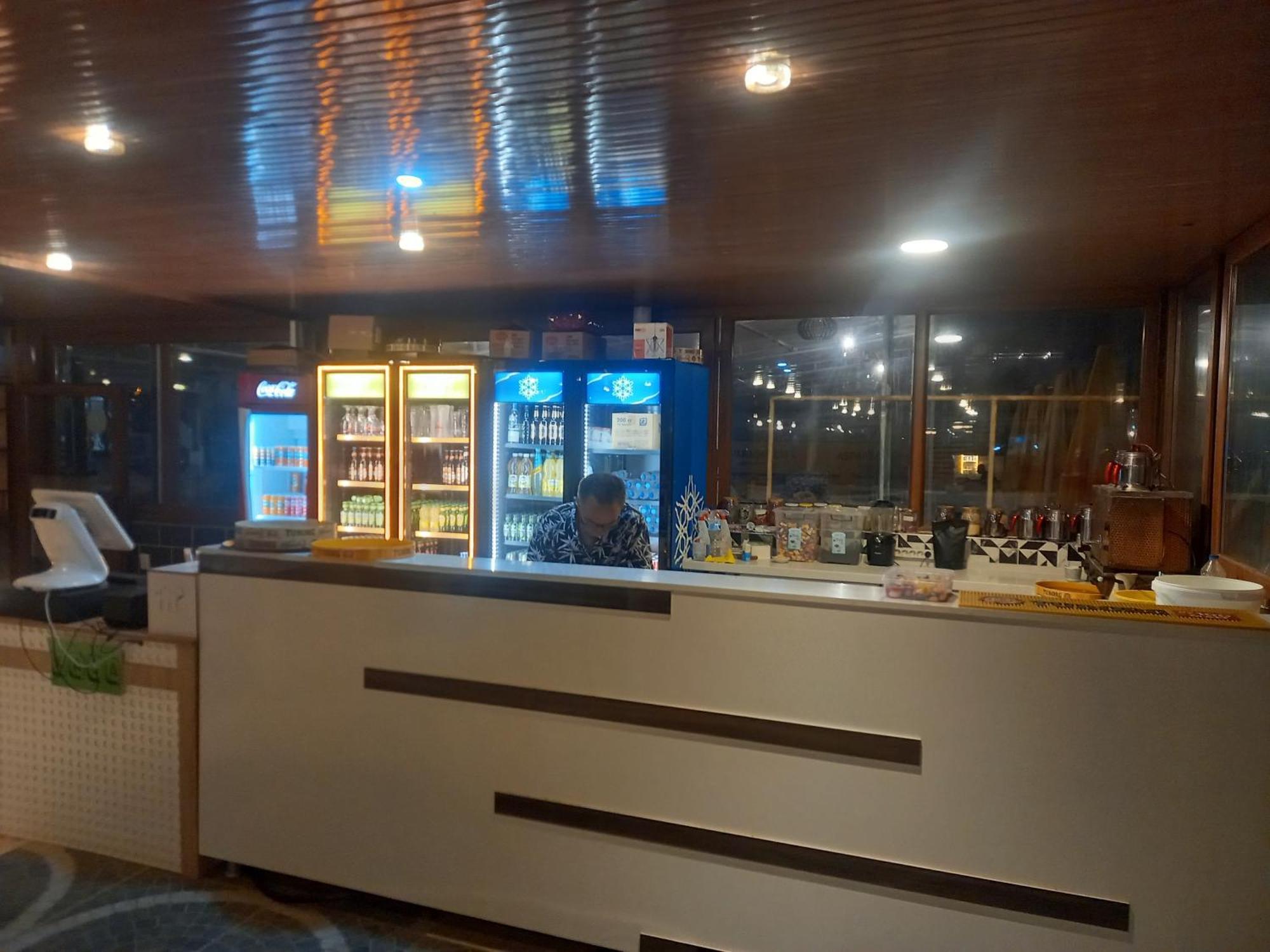 אדרמיט Paradise Hotel Akcay מראה חיצוני תמונה